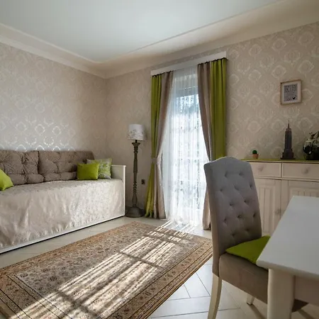 Luxury Urska Dramlje